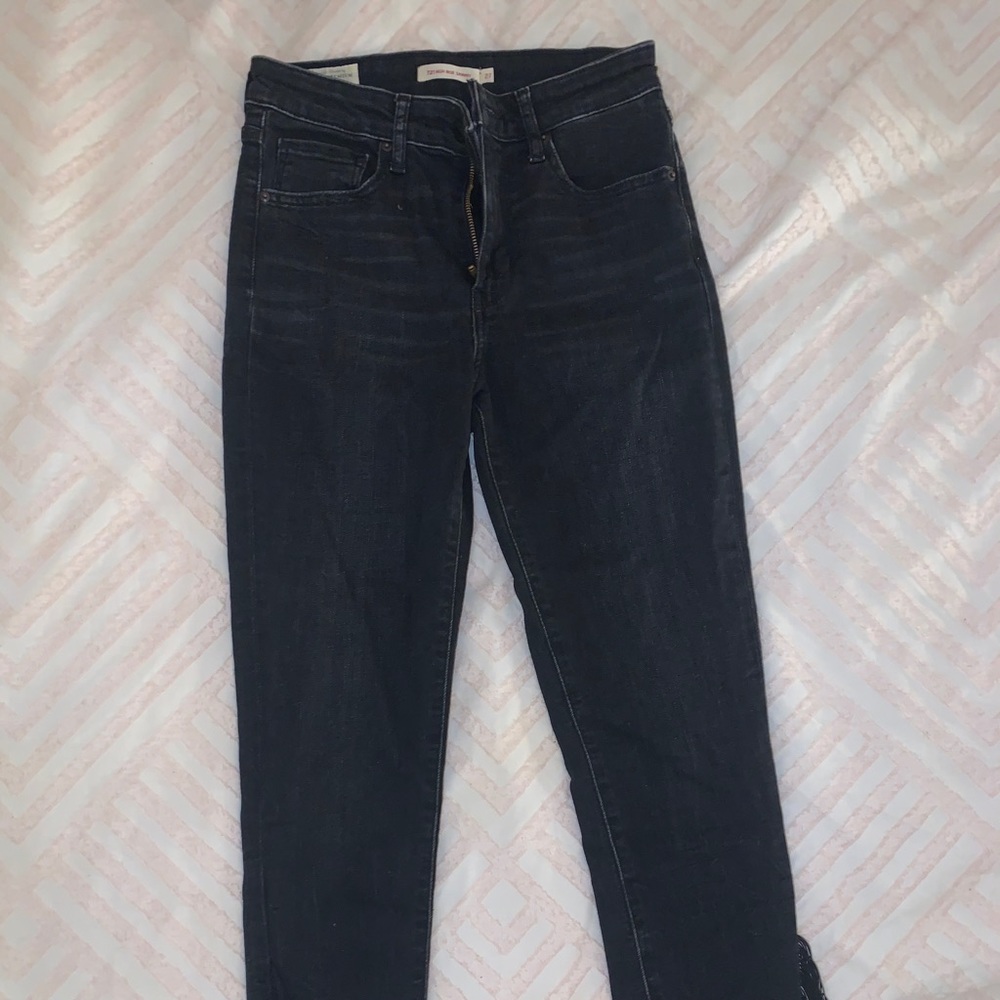 Levi’s Black 721 High Rise Skinny Jeans